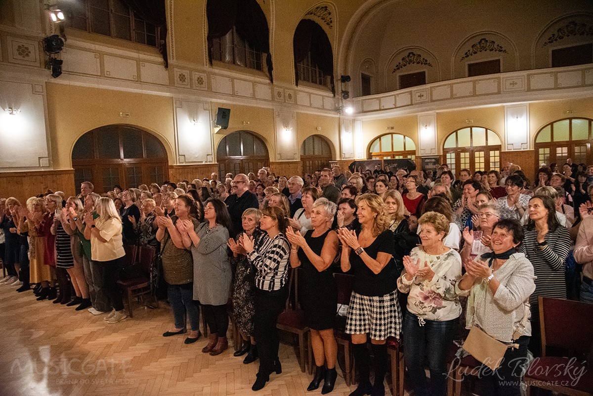 Druhá polovina koncertu Ještě světu šanci dej