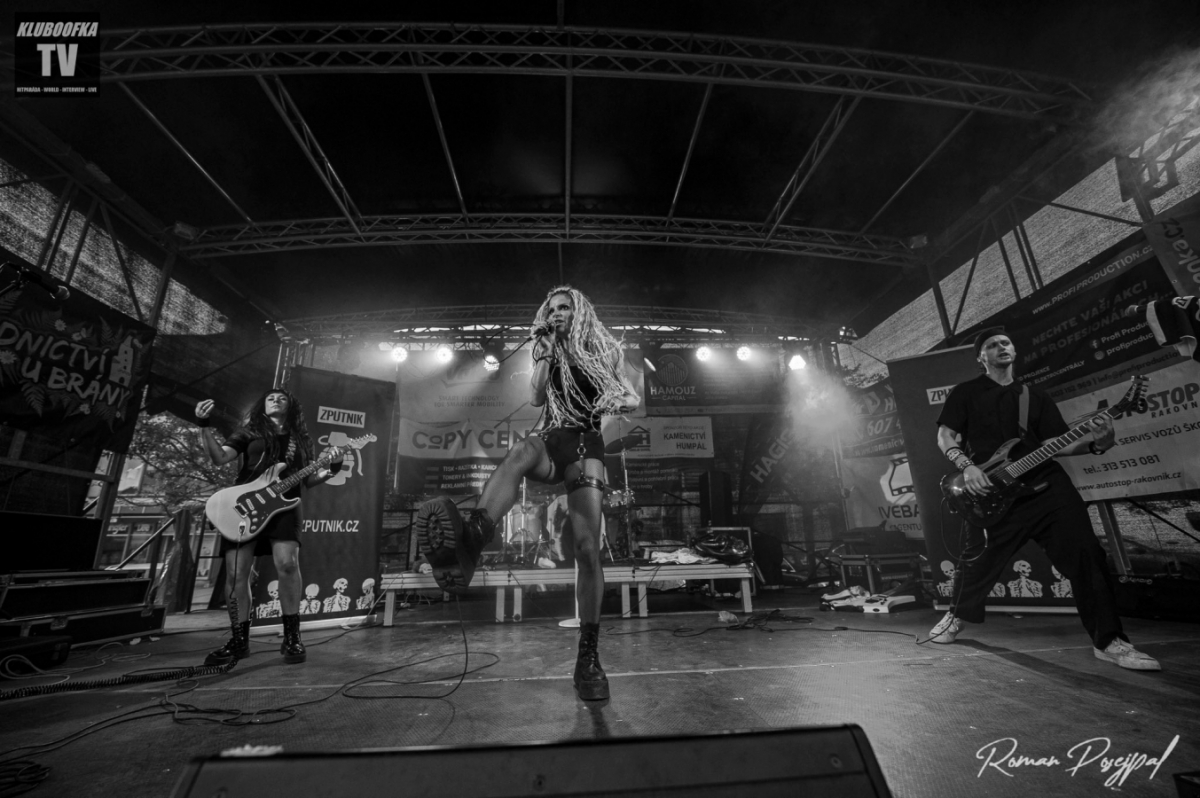 Vstupenky a informace
Vstupenky jsou dostupné …