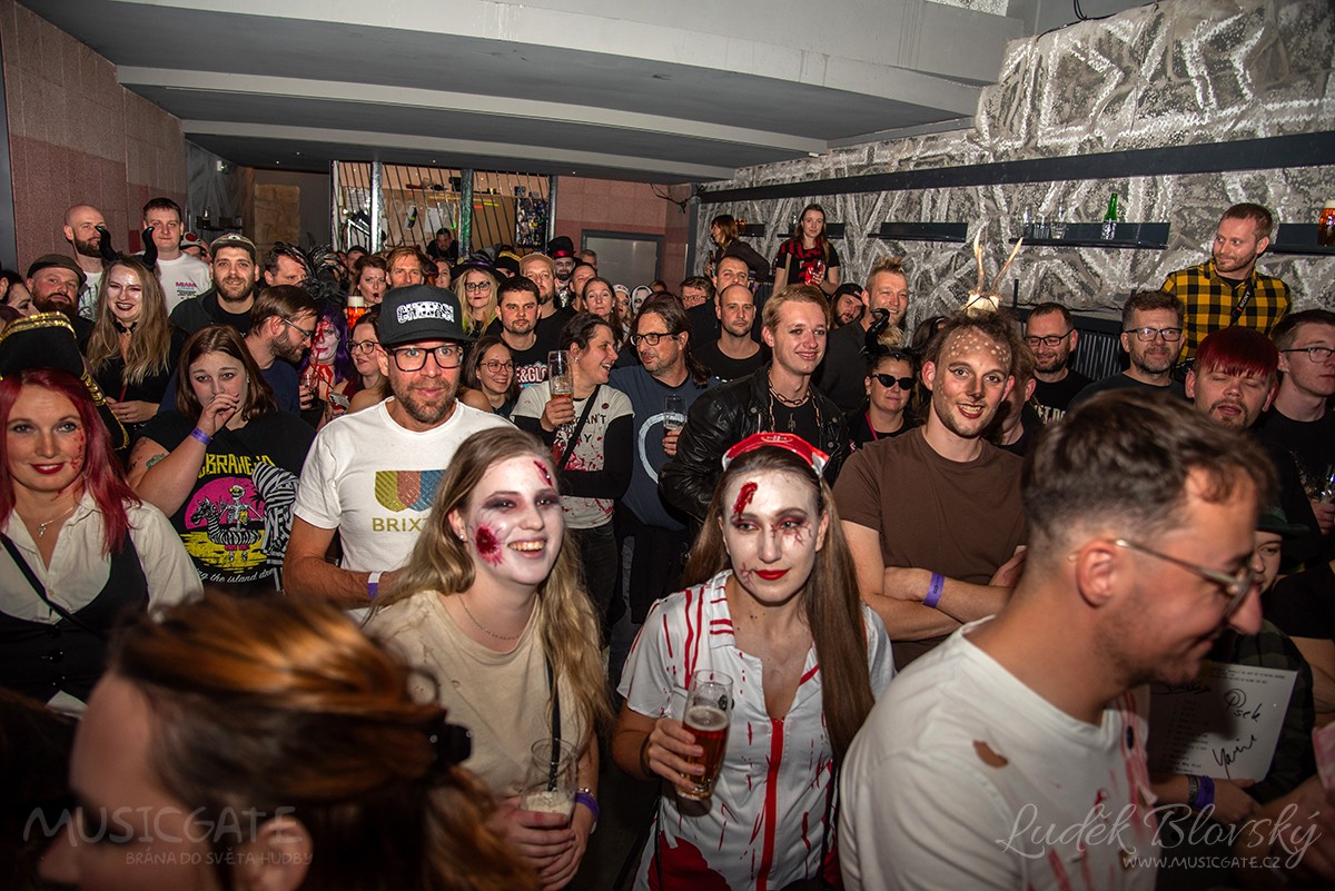 Z koncertu kapely Cheers!