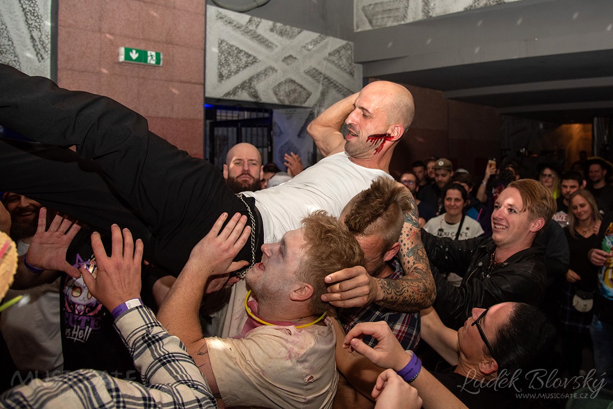 Z koncertu kapely Cheers!