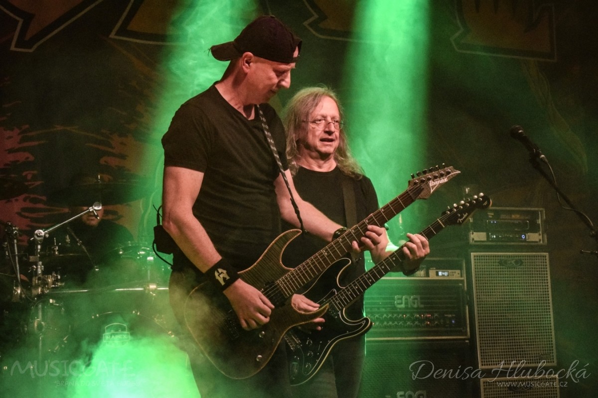 Psalo se 1.listopadu a naše redakce se vydala …