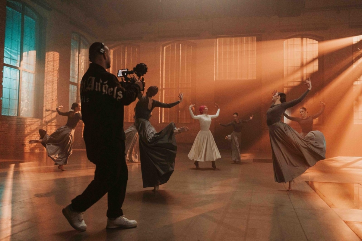 Autoři a spolupráce

	Na albu se …