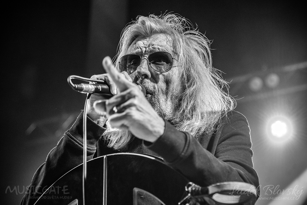 Aleš Brichta Project