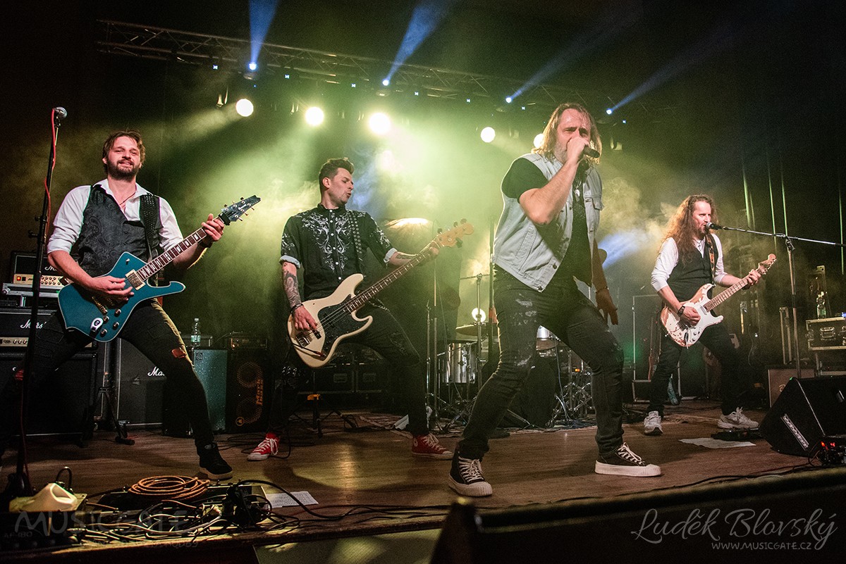 Fany se svojí kapelou