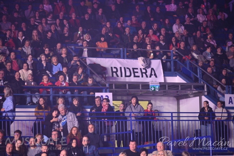 Nabitý večer plný emocí, překvapení a …