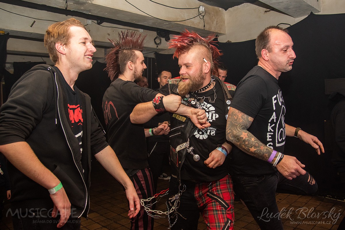 Z koncertu kapely KT Bandits