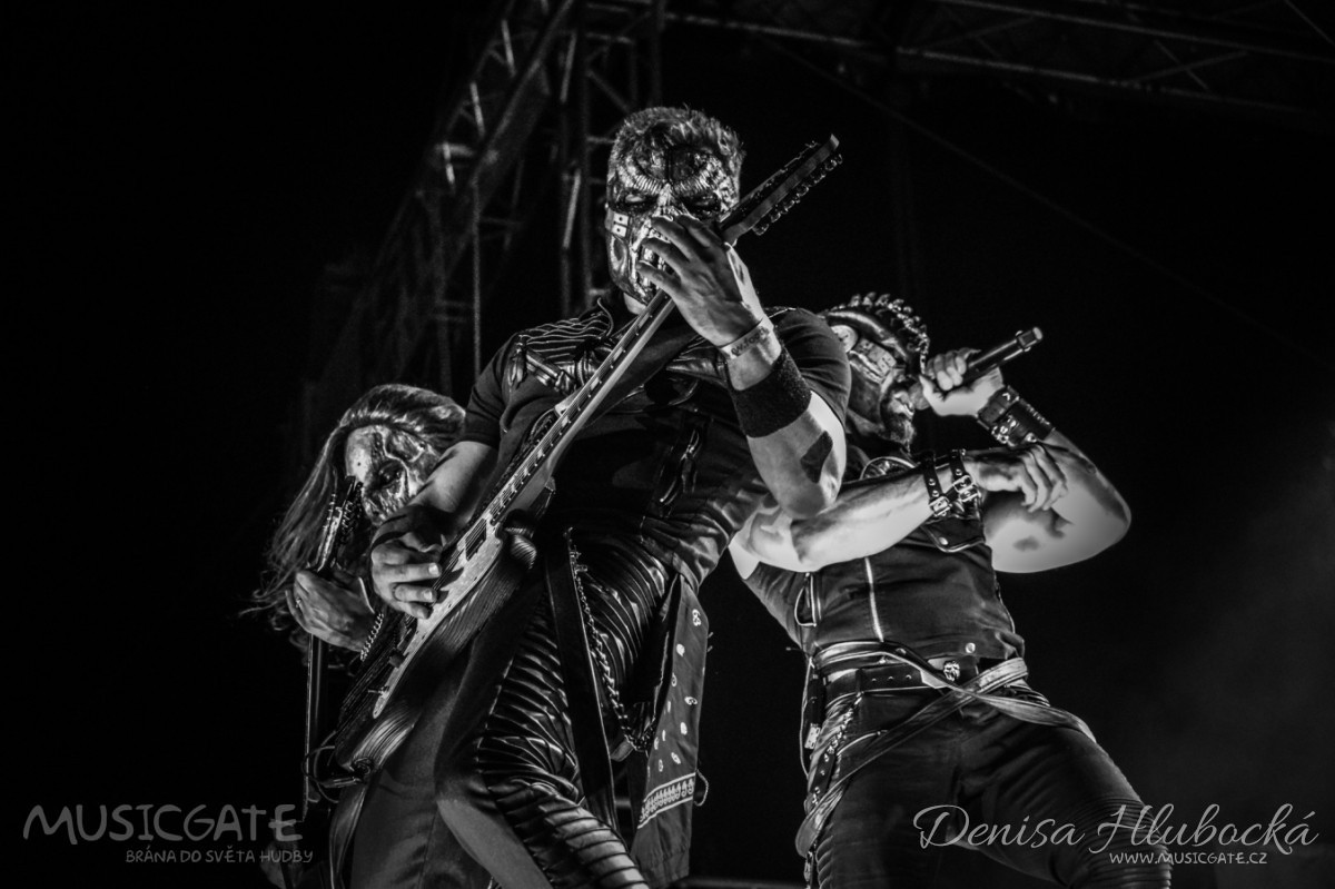 Pokud se zde budeme bavit o vstupenkách, &hellip;