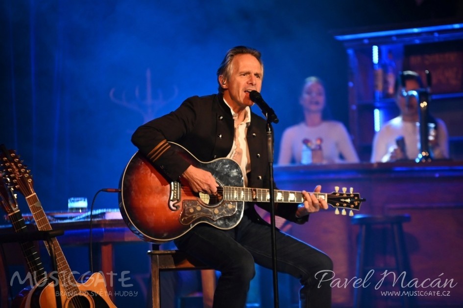 Hodiny odbily 19, vše bylo nachystáno a tak &hellip;