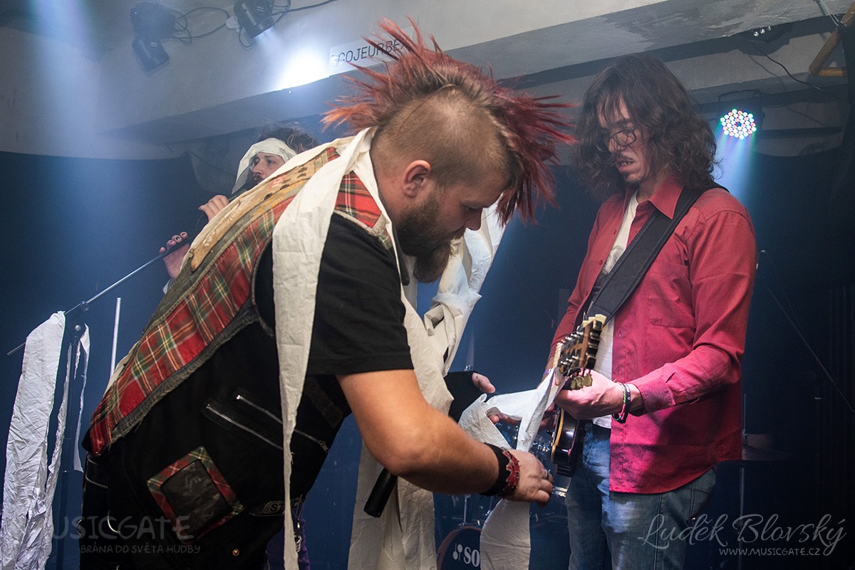 Z koncertu kapely Johnny Service