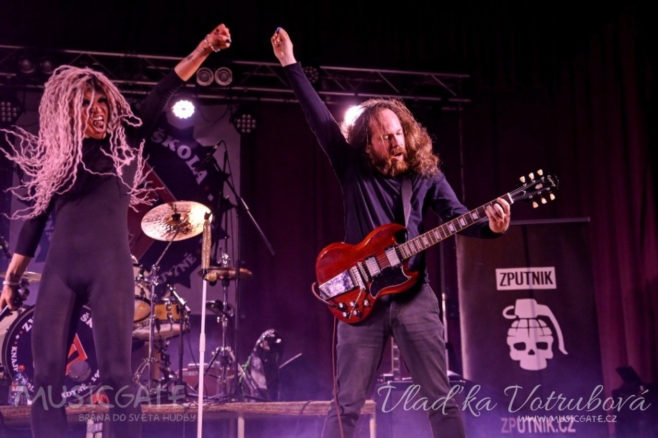 Jako první nás čekalo punk-industrial tornádo &hellip;