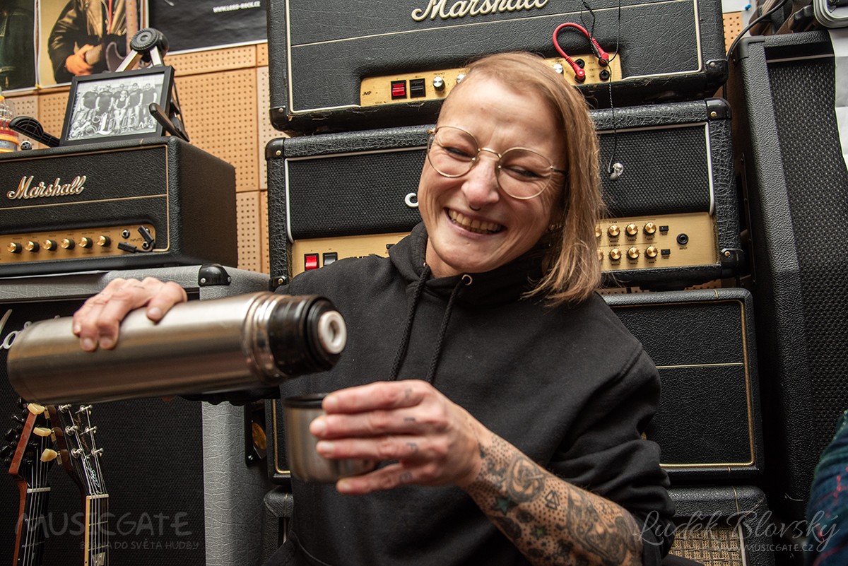 Kapela LORD - Manažerka Mája