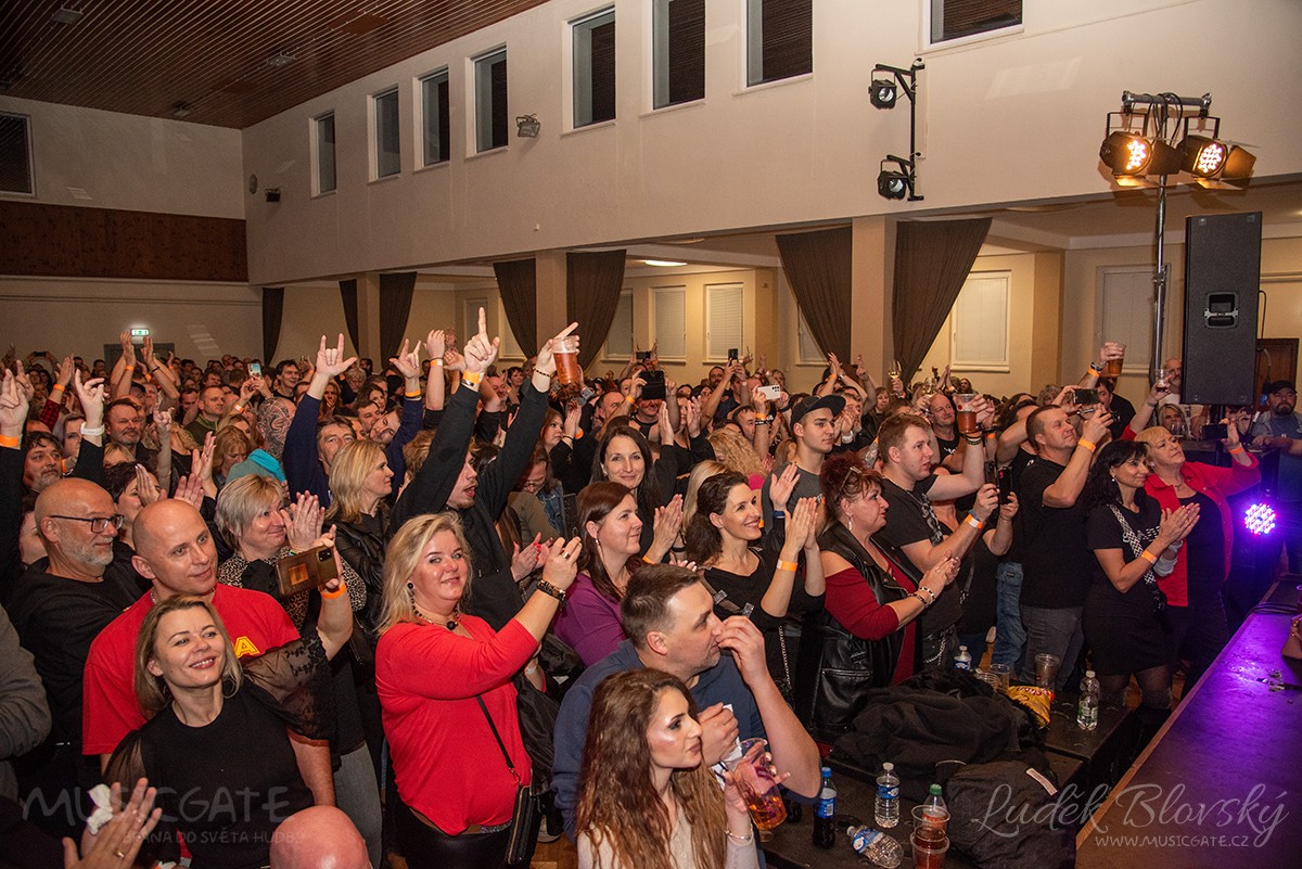 Z koncertu kapely Extra Band revival