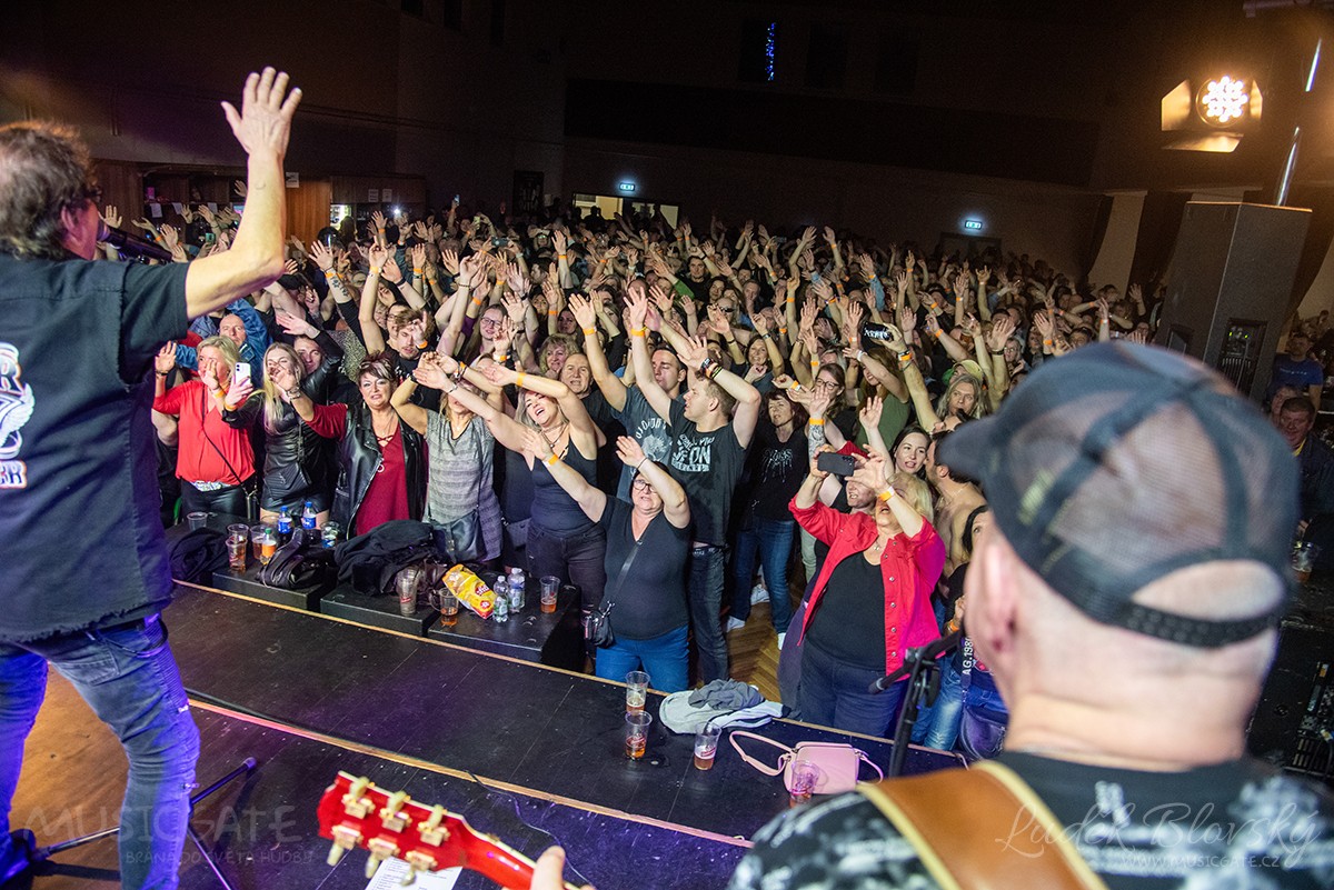 Z koncertu kapely Extra Band revival