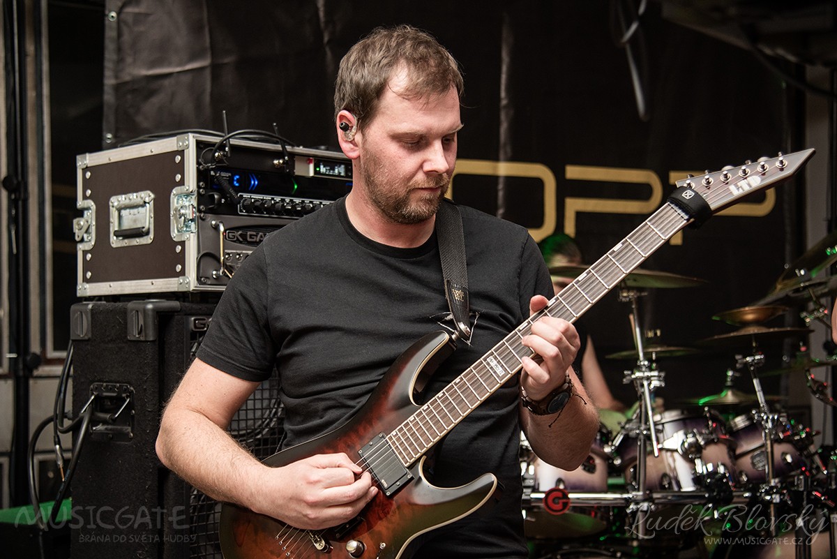 Kapela Something Like