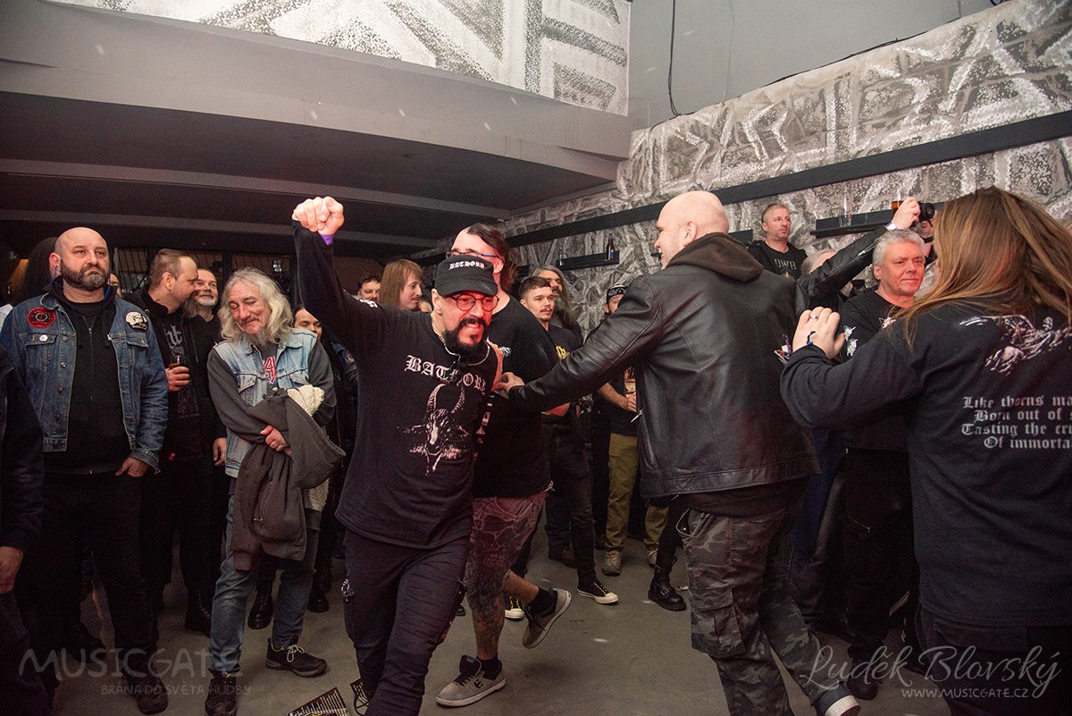 Z koncertu kapely Hellfuck (Polsko)