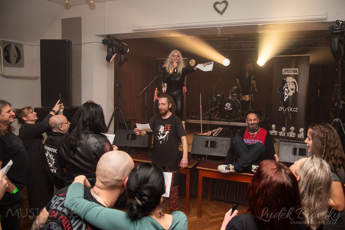 Z koncertu kapely Zputnik