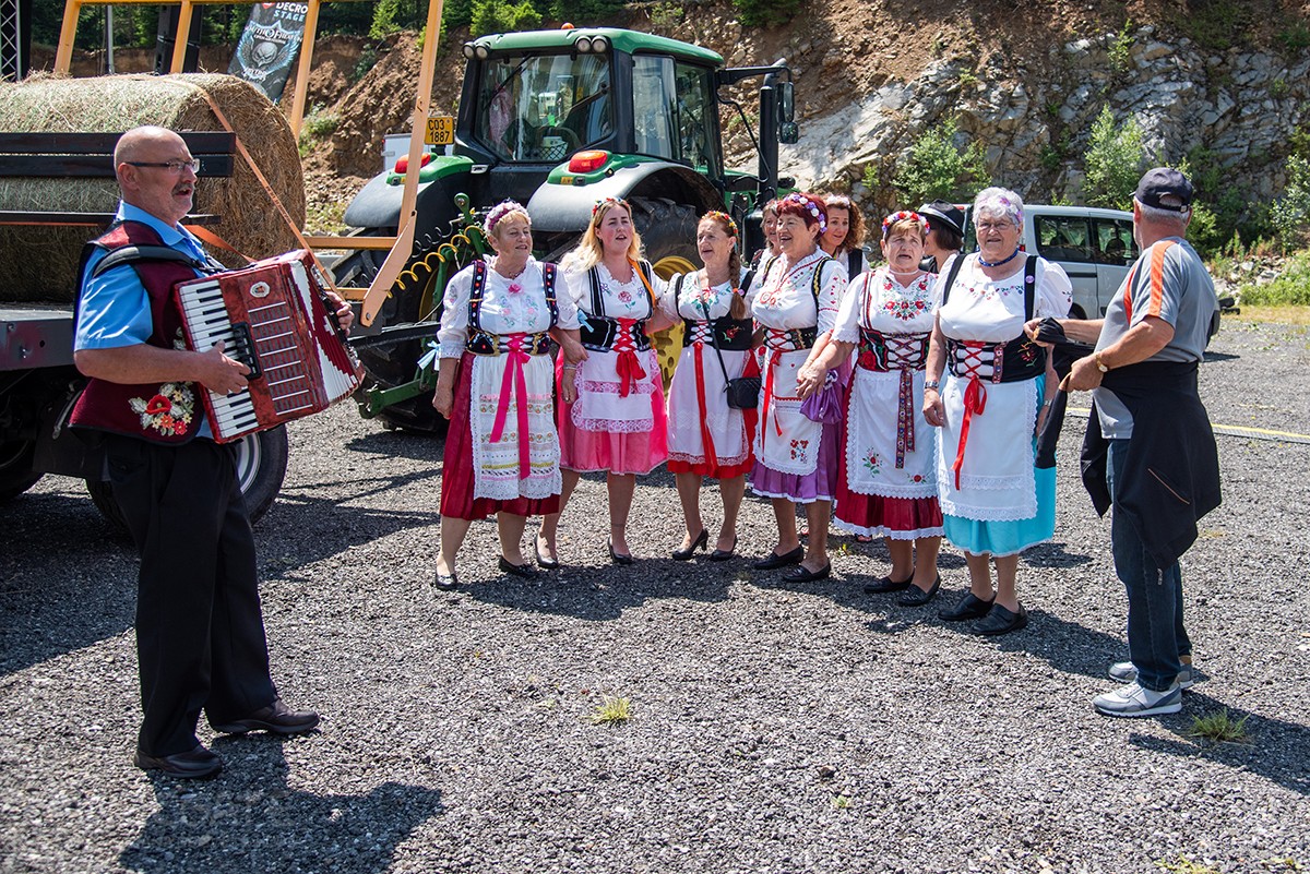 11) Kemp a zázemí pro fanoušky?

Ota: Menší &hellip;