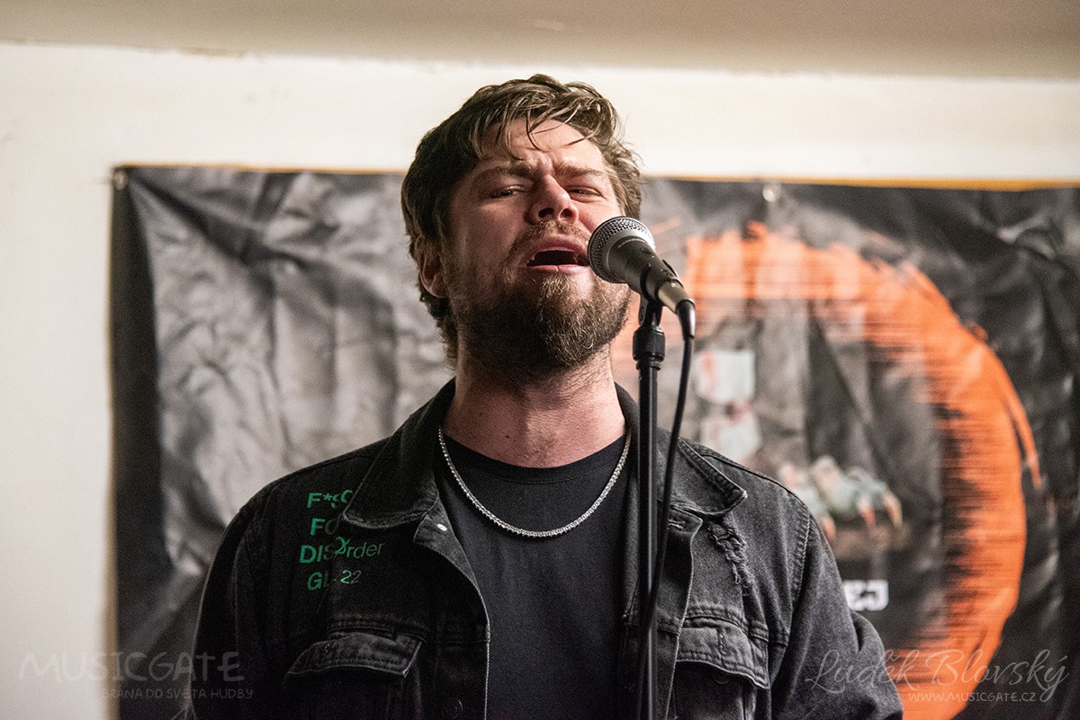 Kapela Natrhlej Sandál