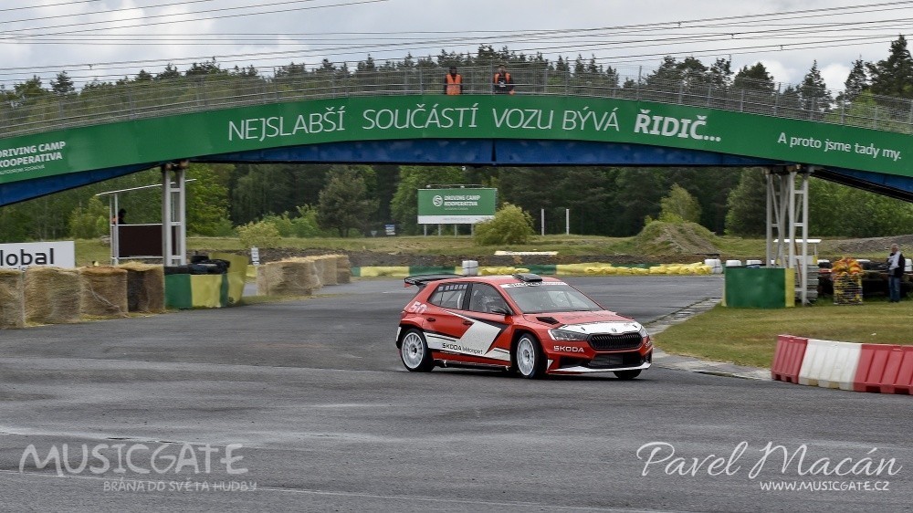 Ve spolupráci se Škoda Motorsport, Škoda &hellip;