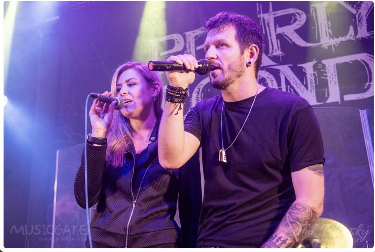 Tak neváhejte a nenechte si tuhle metalcore &hellip;