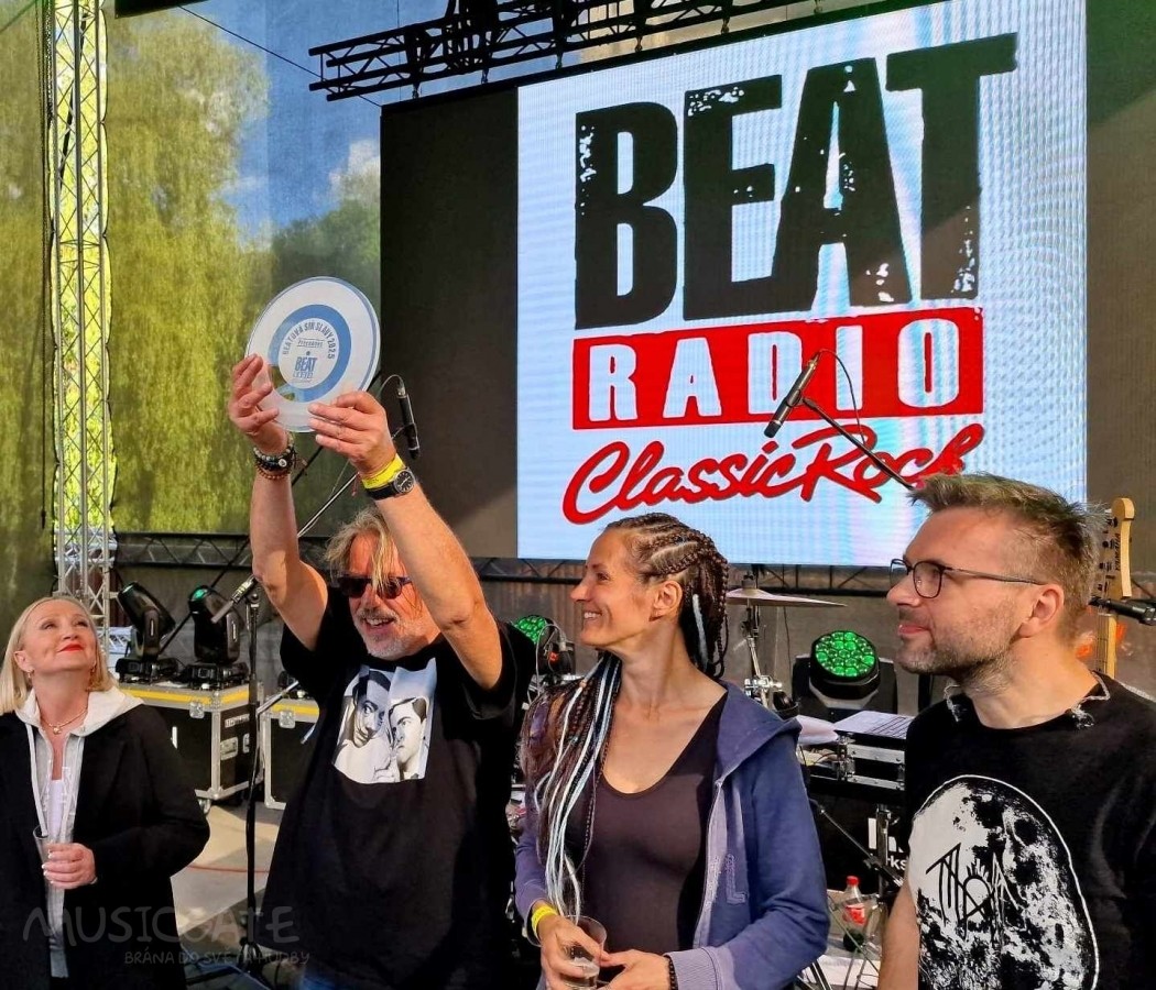 &nbsp;

Precedens
	Kapela Precedens je &hellip;