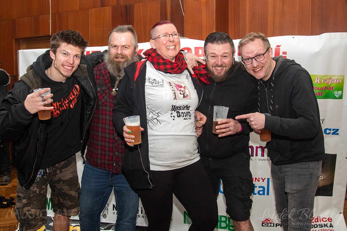 Po koncertě kapely Cerberos