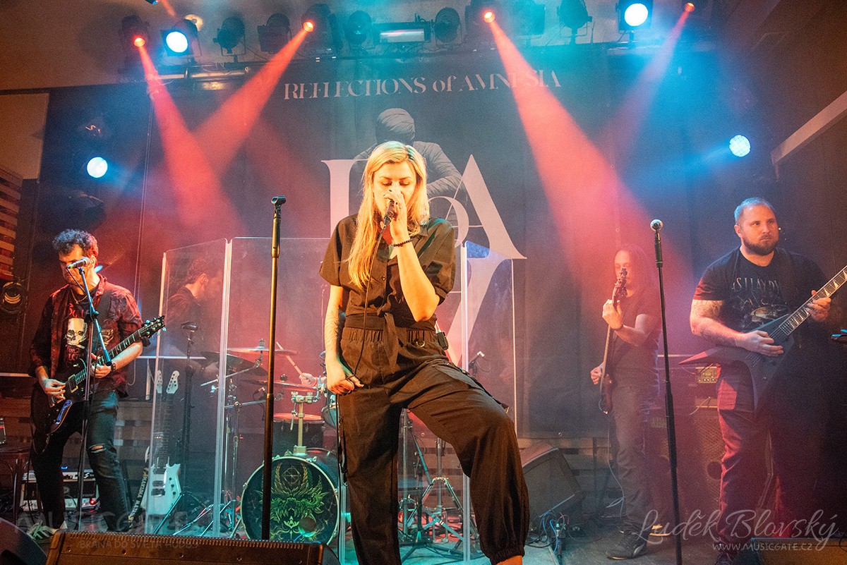 Kapela Reflections Of Amnesia