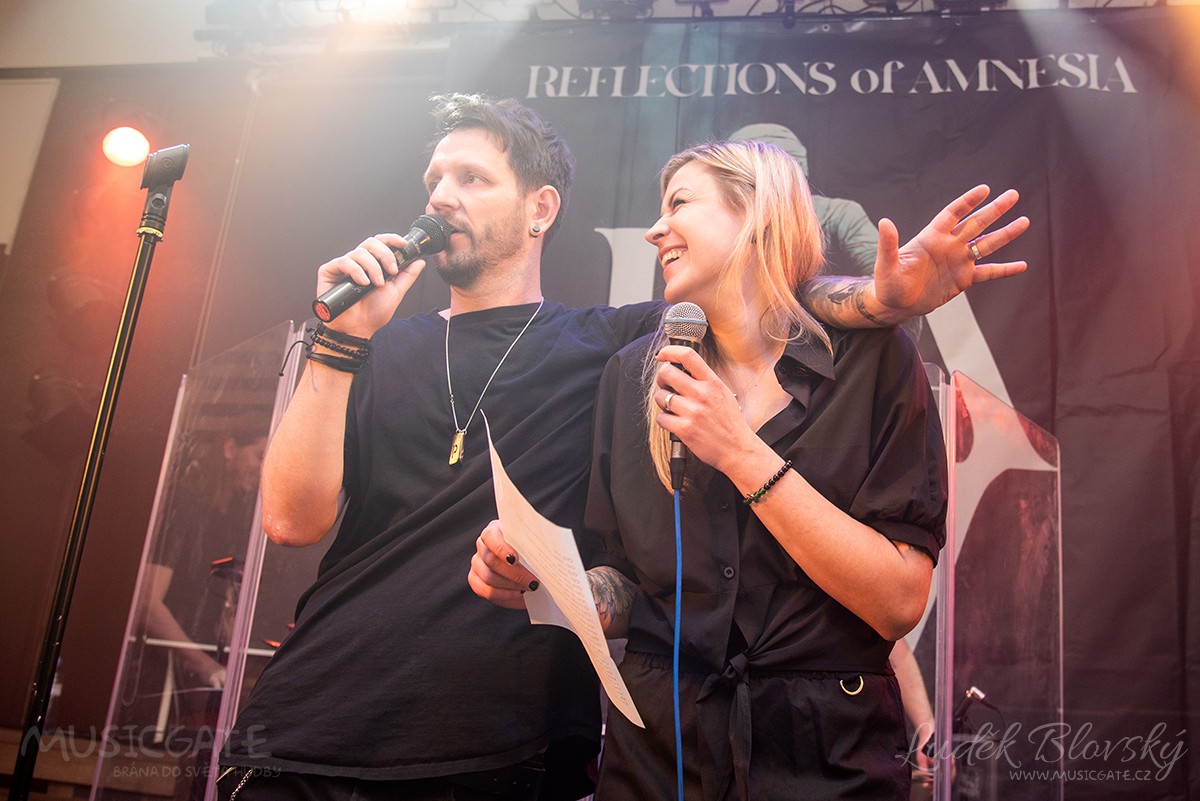 Společný duet Šárky a Honzy jako tečka čtvrtečního večera…