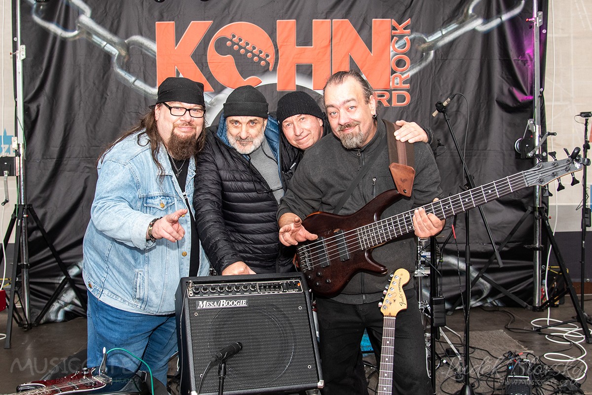 01) Každá kapela, každý hudebník má za sebou &hellip;