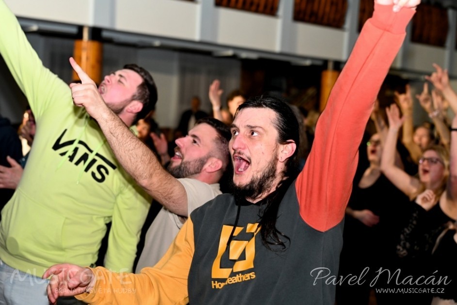 Mekka chodského bigbítu pokračovala ve známé &hellip;