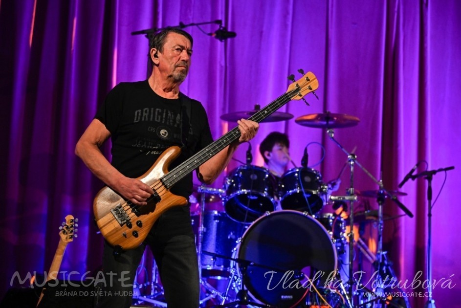 V úvodu zazněla pecka Korzár a pak už tuhle &hellip;