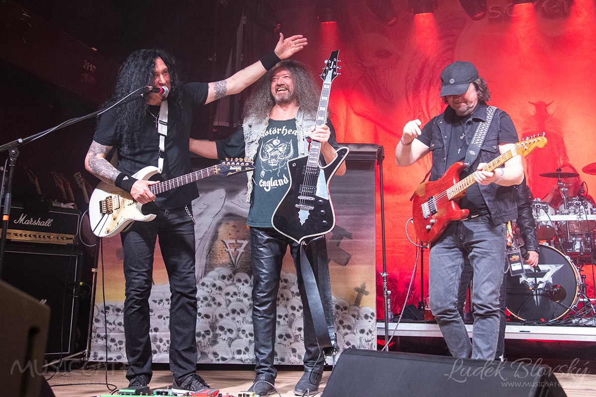 Kapela Seven s hosty – Jurou Šperlem a Jardou Bartoněm