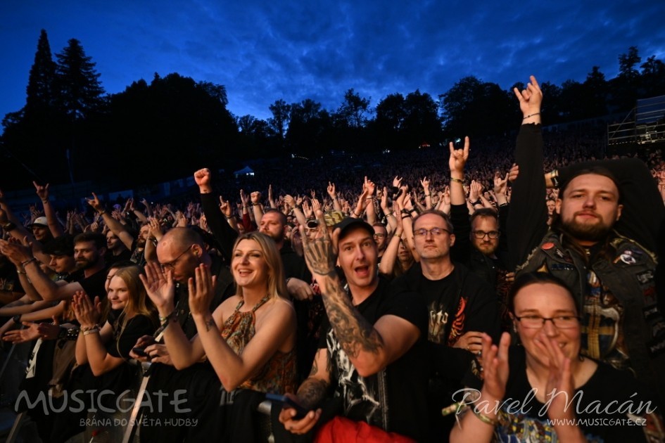 Koncert Sabatonu stále více gradoval a závěr &hellip;