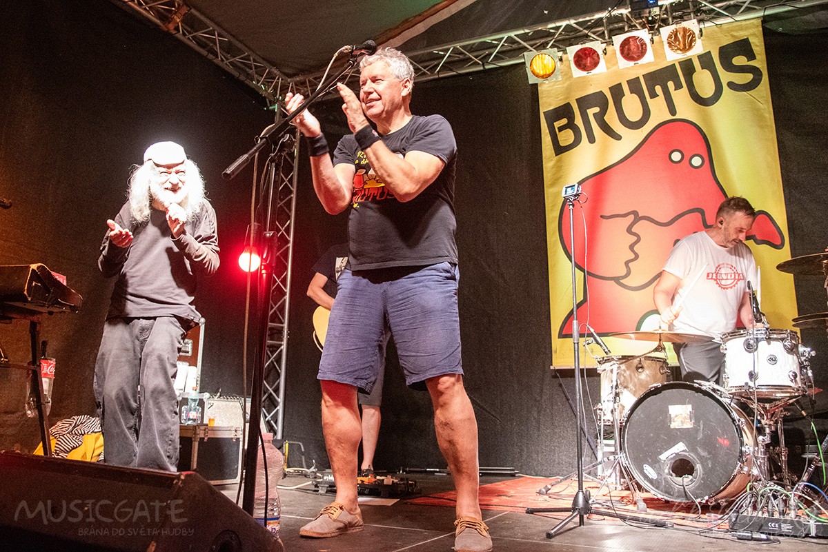 Kapela Brutus