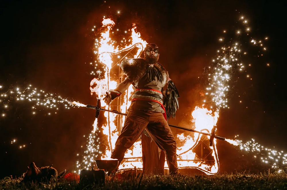 Alterna fireshow na Lughansadu