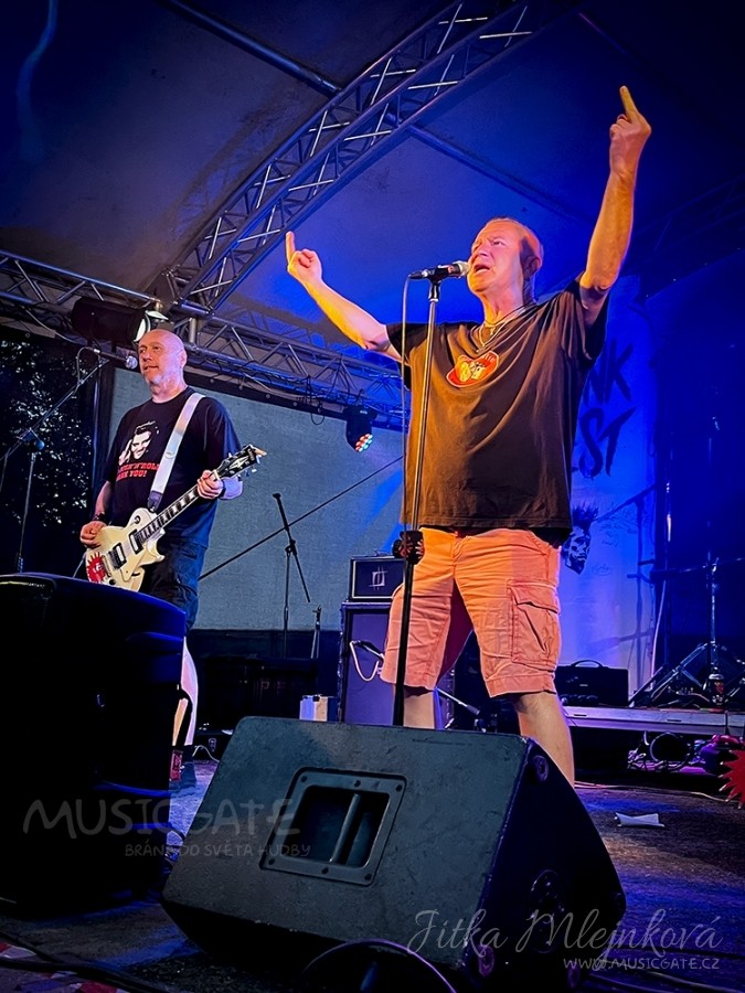 E!E Punk Fest vol.6, Chrudim