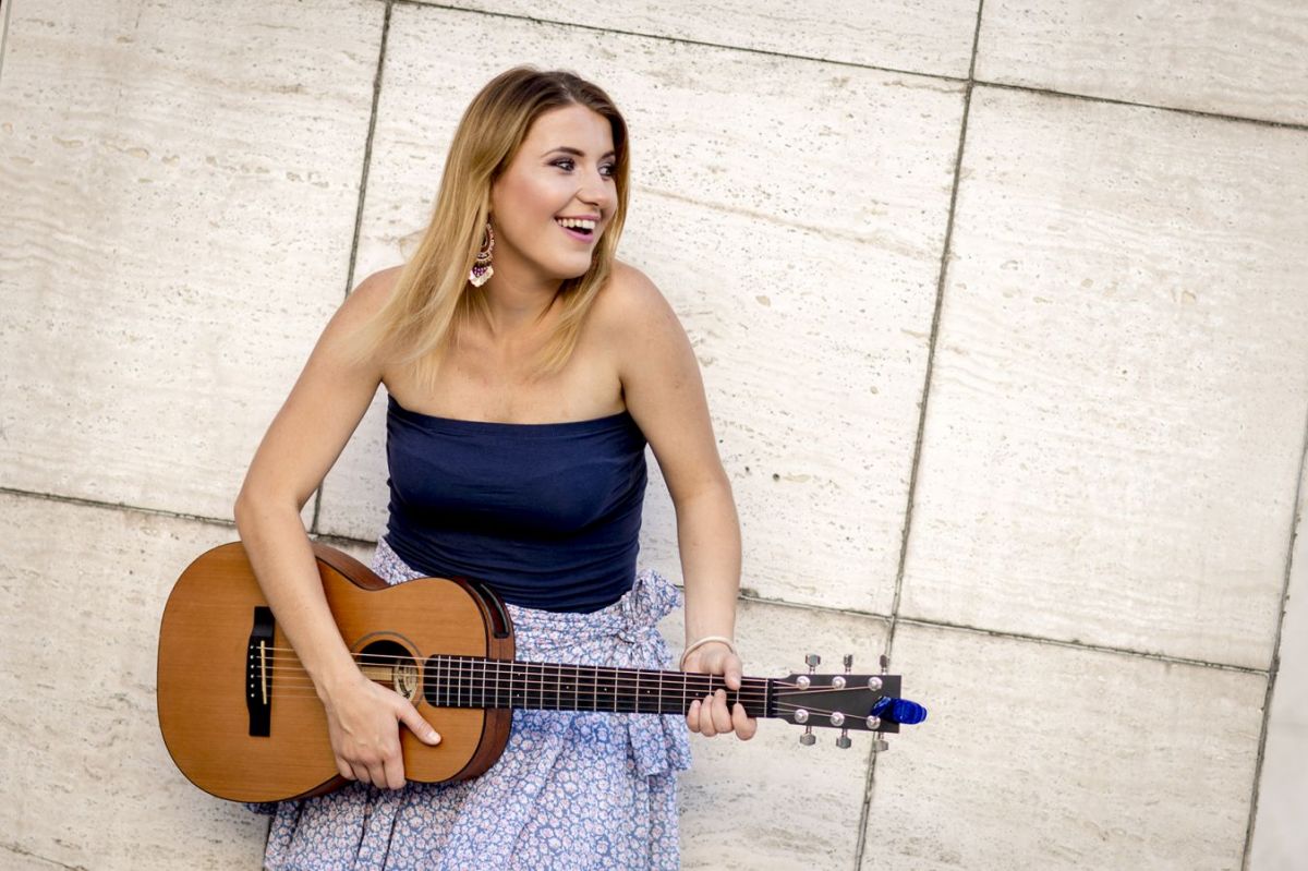 Slovenská písničkářka Mirka Miškechová představuje nový singl a videoklip "18 vecí, ktoré sa ťa nespýtam"