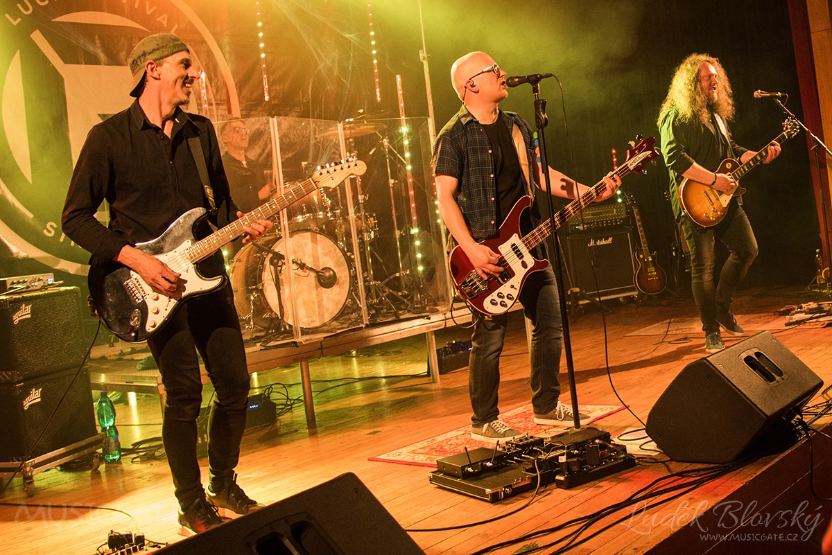 Koncert Lucie Revival ve Volduchách měl úspěch, v místním KD mnoho volných míst nezbývalo
