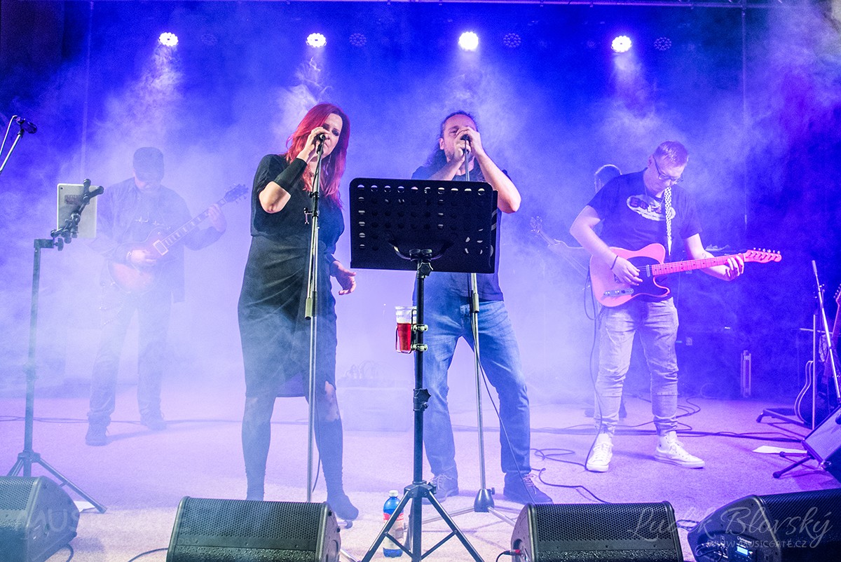 Vánoční Rockový Festival ve Staňkově obsahoval čtyři položky v hudebním menu