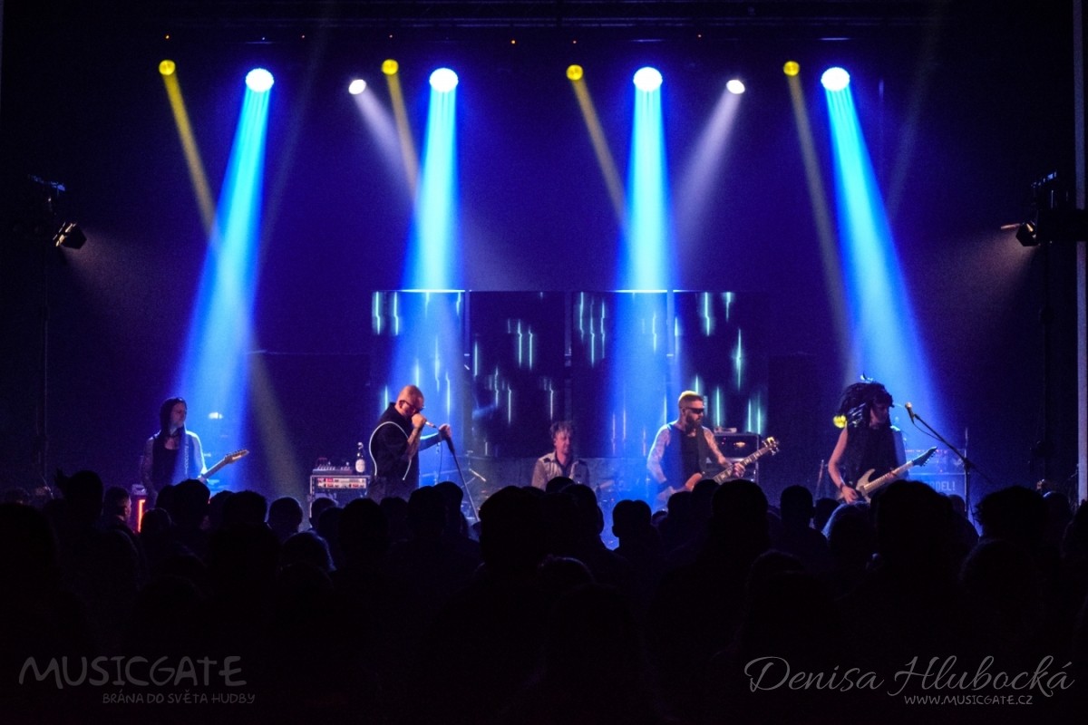 My máme silný refrén na Vysočině. Horkýže Slíže a Cocotte Minute rozhýbaly základy v Želivy.