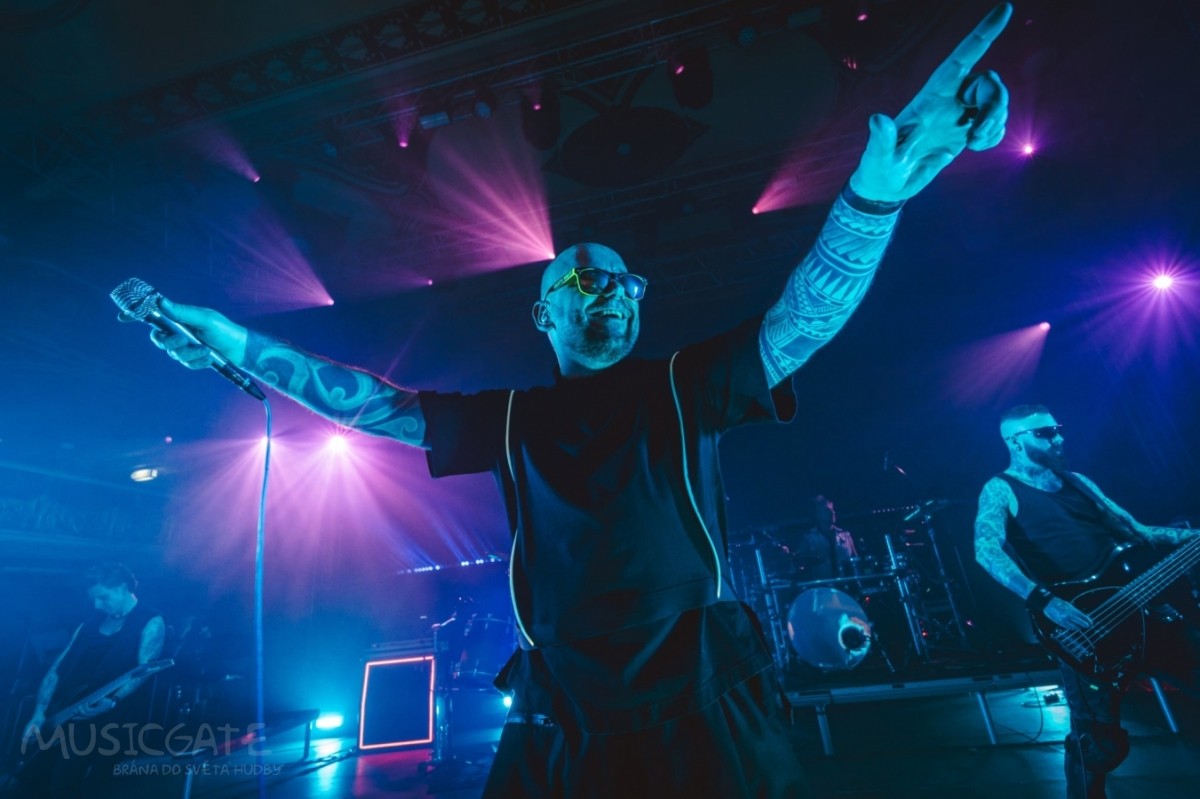 Cocotte Minute dokázali fanouškům přivodit skutečný orgazmus, pražská Lucerna jim byla svědkem