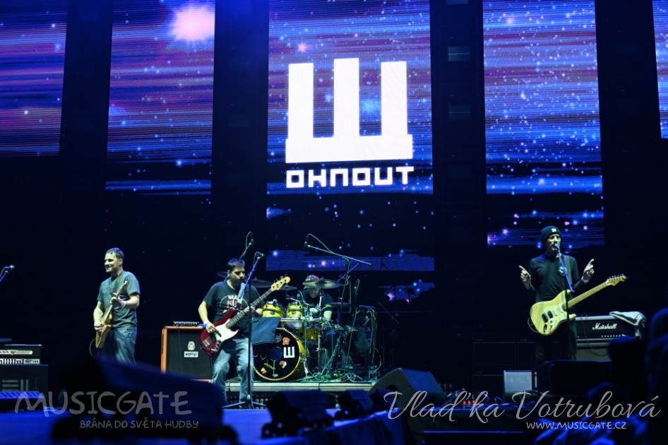 Wohnout slaví „Bohémských 30“ a míří do Klatov se speciální scénou,  setem i hostem Bytem číslo 4