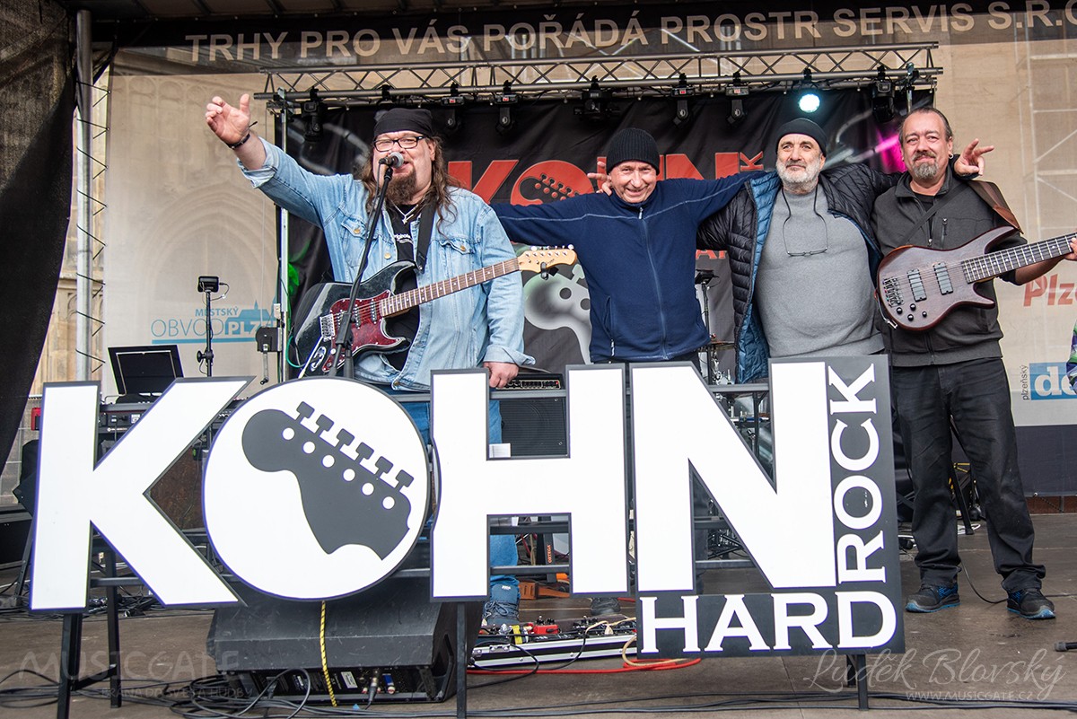 Malé povídání s Tomášem Navrátilem - s muzikantem tělem i duší o kapele KOHN