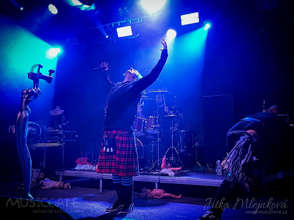 Korn SK v Pardubicích: Nedělní private večírek, který trestá Žlutého Psa