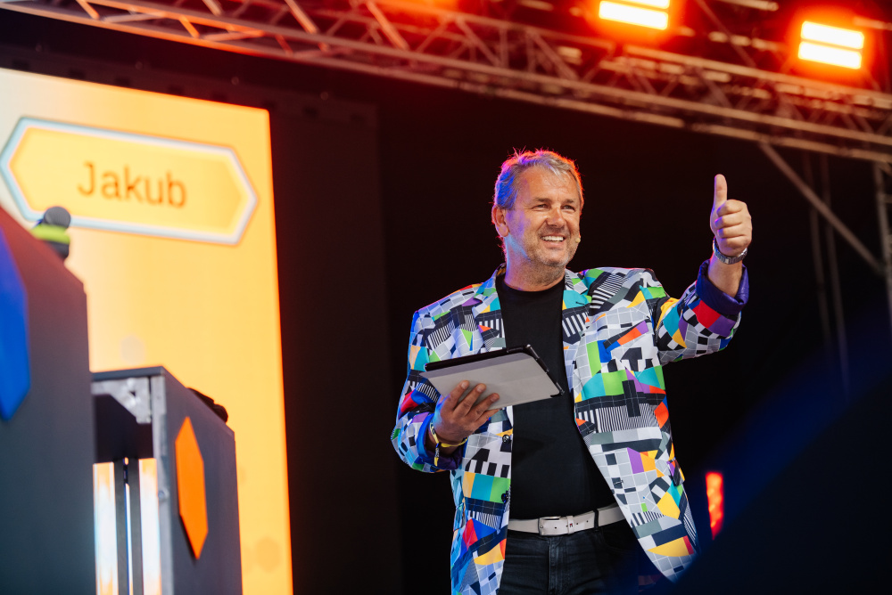 Rock for People odtajňuje doprovodný program v čele s Orchestrem Ježkovy stopy nebo s Překvapením ČT s Danielem Stachem. Na návštěvníky čekají i novinky v areálu