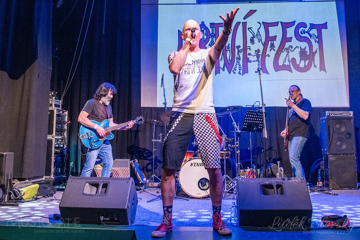 Mrtví fest s pořadovým číslem jedna se blýskl výběrovým lineupem