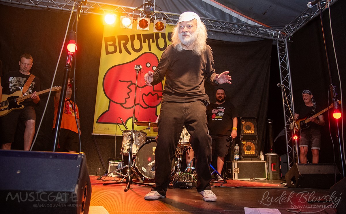 Brutus v Roztokách nezklamal, početná návštěva vytvořila perfektní koncertní atmosféru